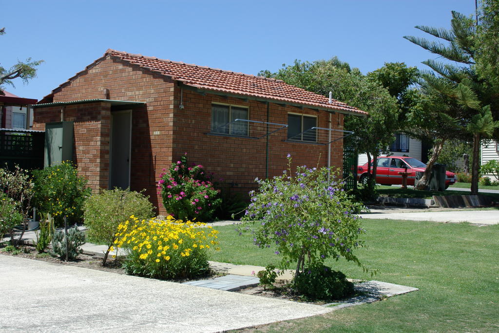 Acclaim Kingsway Tourist Park 호텔 Madeley 외부 사진